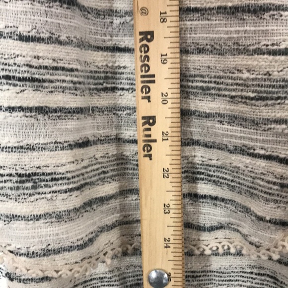 Free People ladies Summer Tweed Hideaway Henley Ivory Striped Top size small - Picture 10 of 13